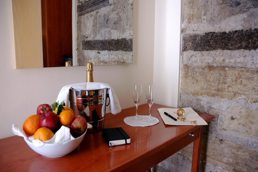 Фото Caravaggio Hotel