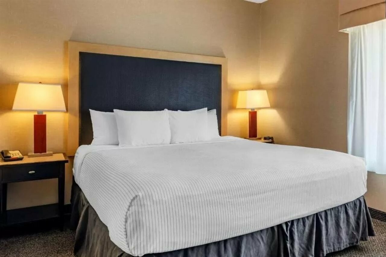 Фото Cambria Hotel Columbus - Polaris