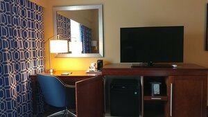 Гостиница Hampton Inn Lexington Medical Center