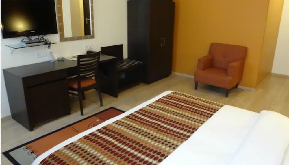 Фото Chateau Windsor Hotel