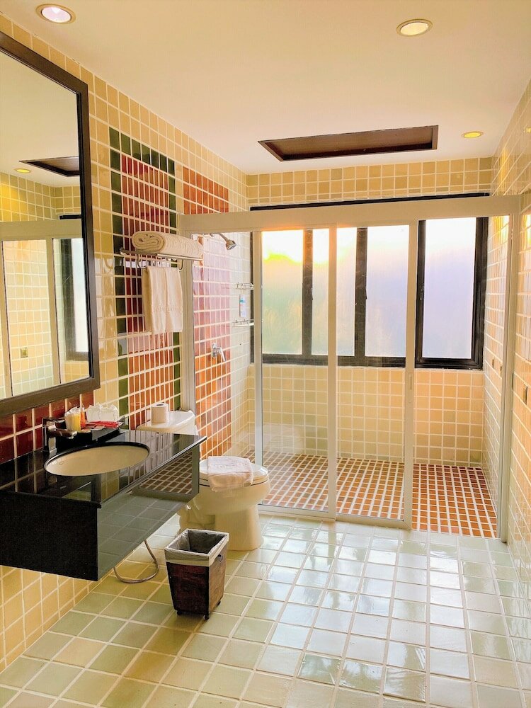 Фото The Empire Nimman