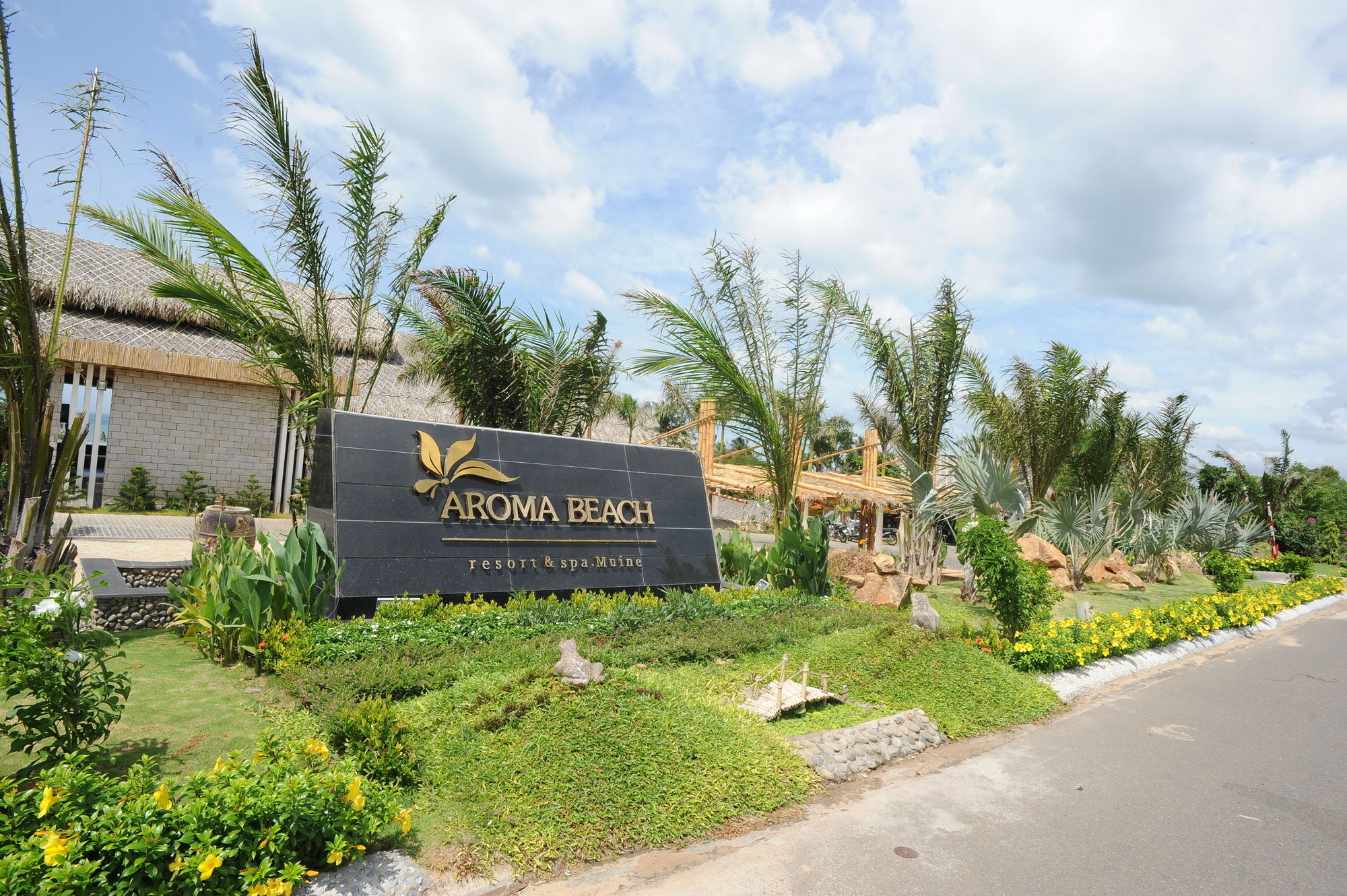 Фото Aroma Beach Resort & SPA
