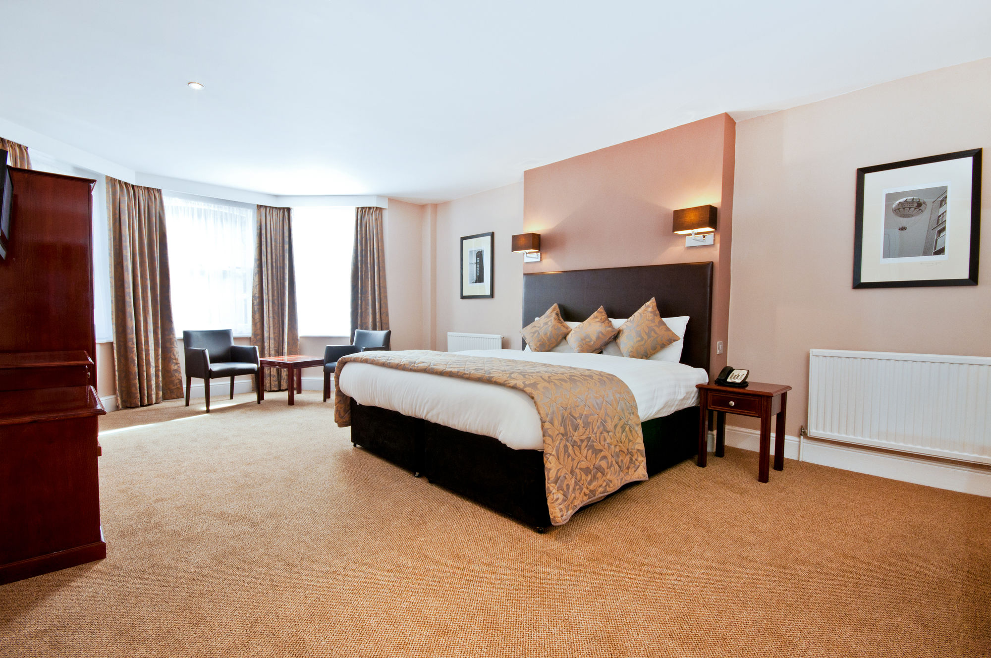 Фото The Durley Dean Hotel