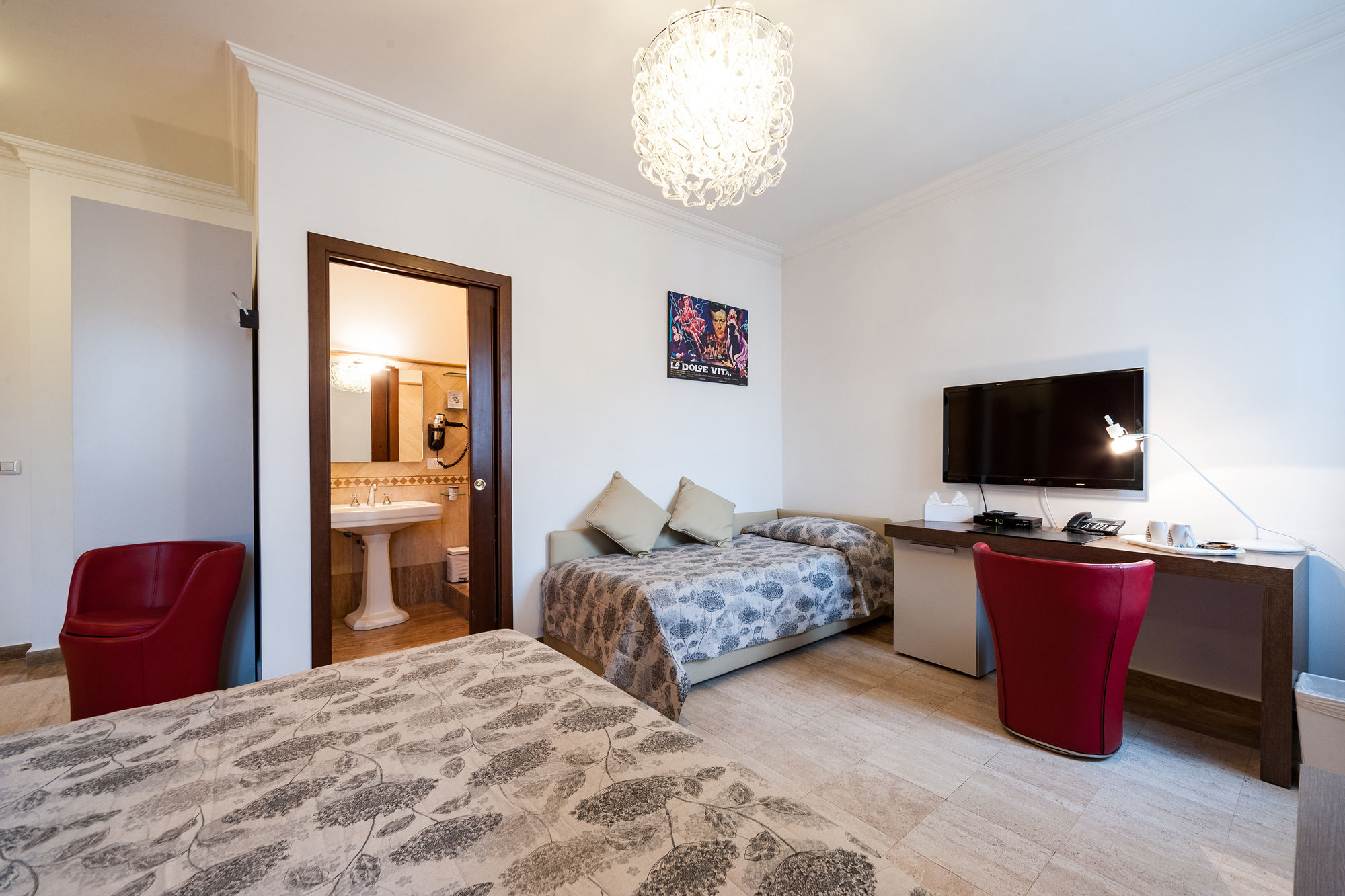 Фото La Dolce Vita Barberini