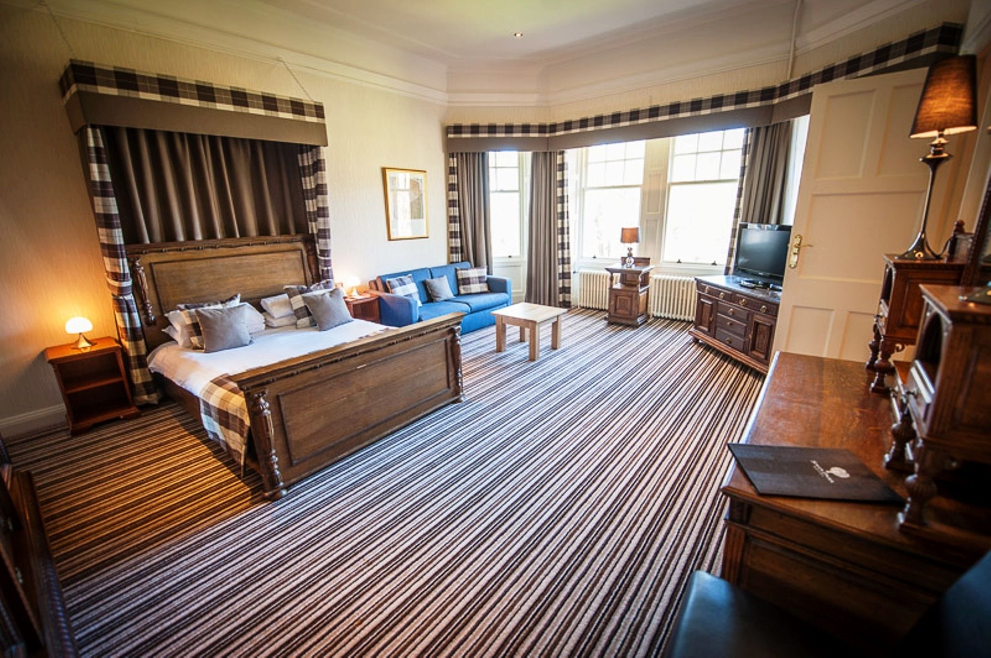 Фото Savoy Park Hotel