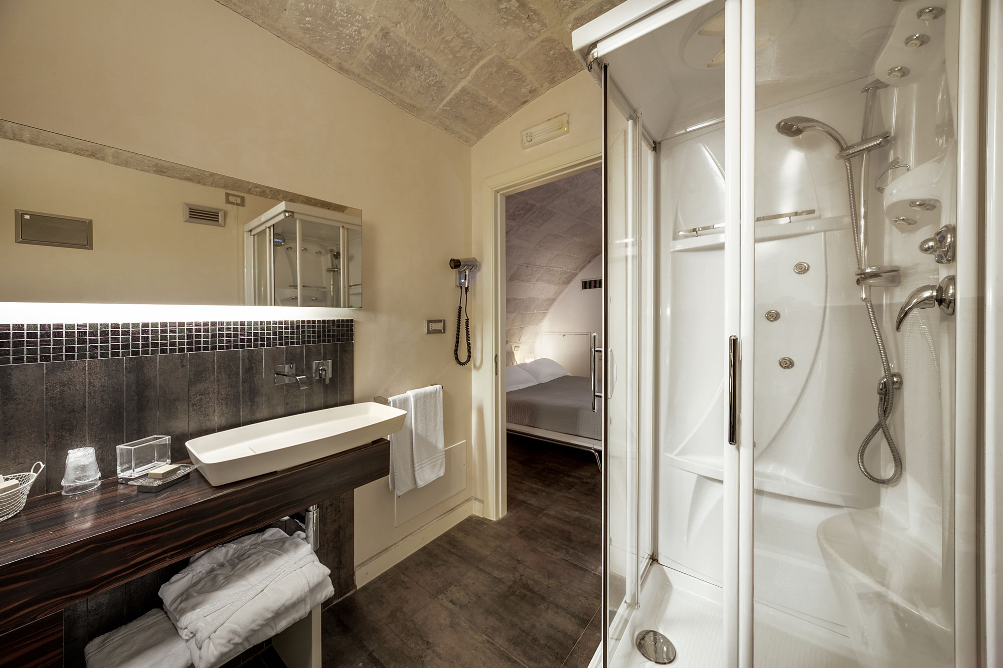 Фото Relais Antica Badia San Maurizio 1619