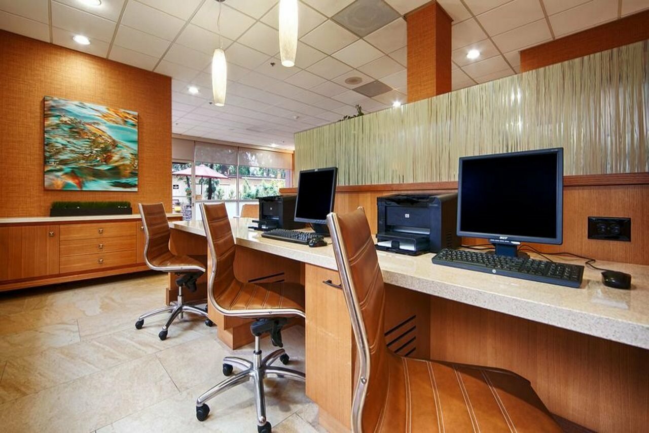 Фото Gateway Hotel Santa Monica