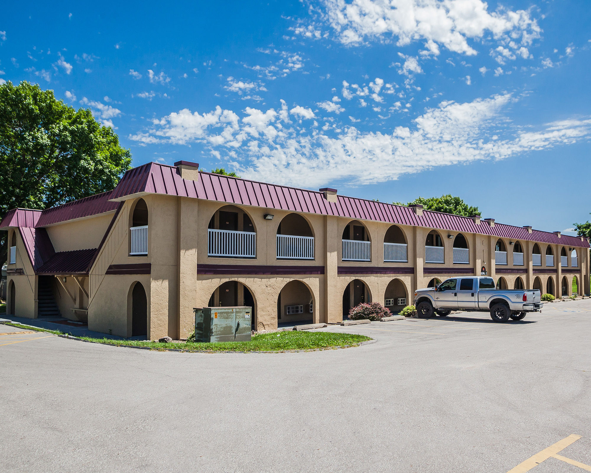 Фото Econo Lodge Urbandale-Northwest Des Moines