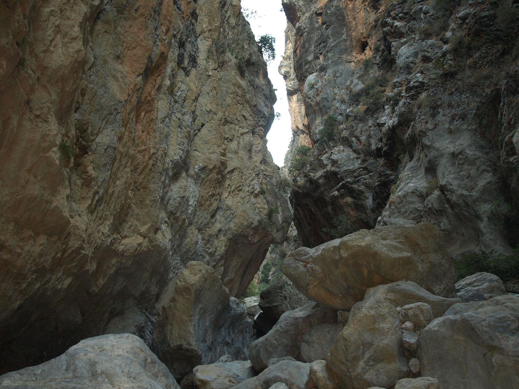 Фото Sarikampos Beach