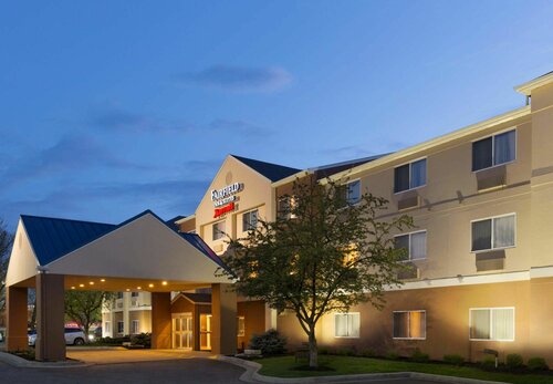 Гостиница Fairfield Inn & Suites Grand Rapids в Гранд-Рапидс