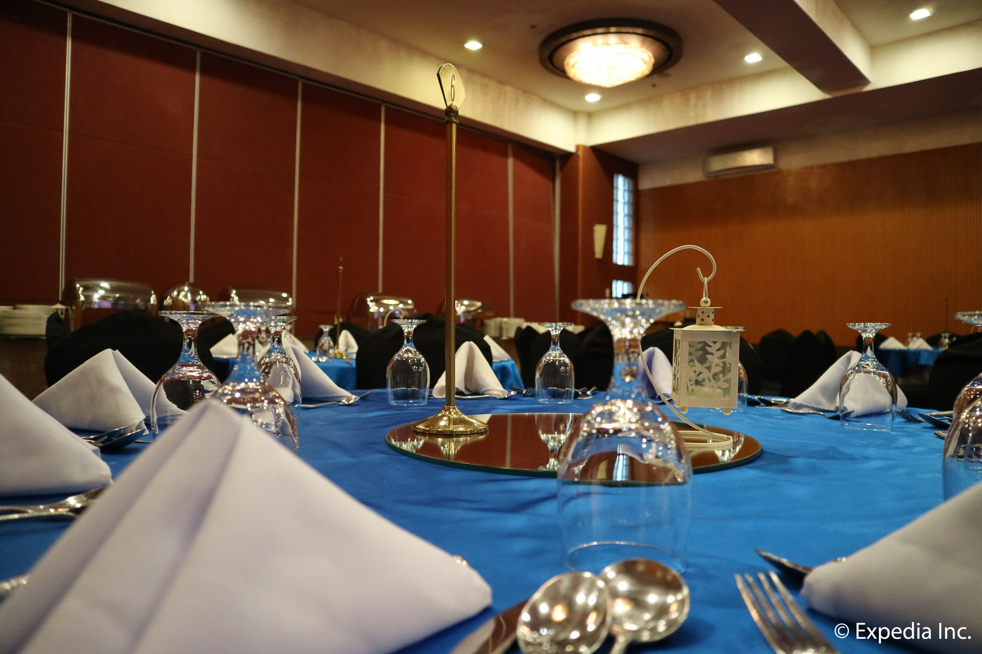 Фото Paseo Premiere Hotel