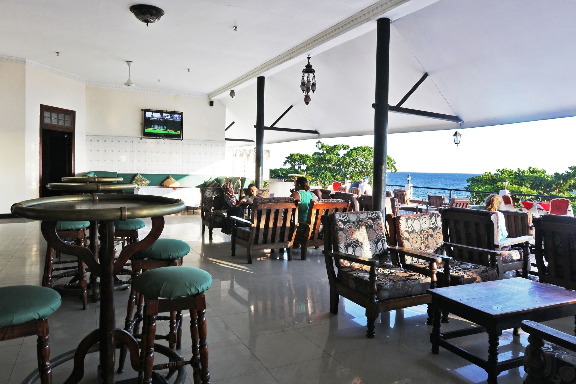 Фото Africa House Hotel