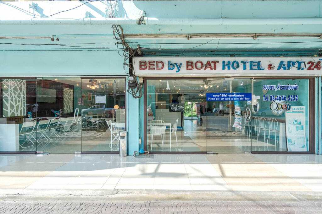 Hotel Bed by Boat Hotel & Apartment, Bangkok, photo