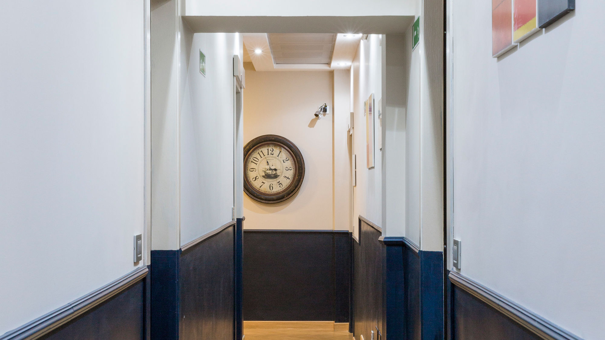 Фото Monti First