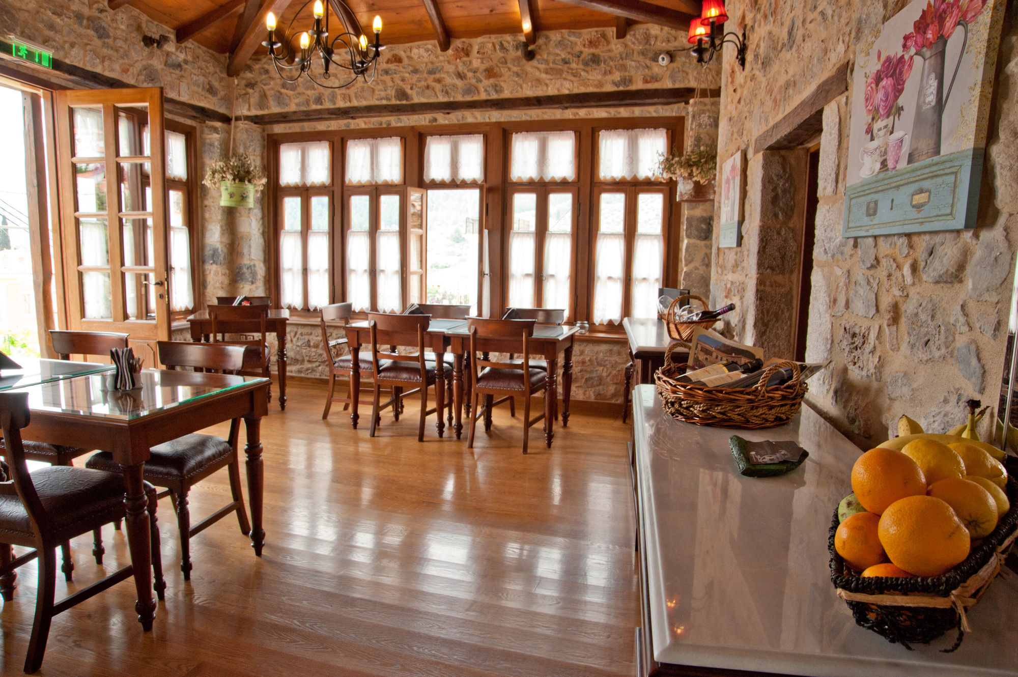 Фото Hatzipanayiotis