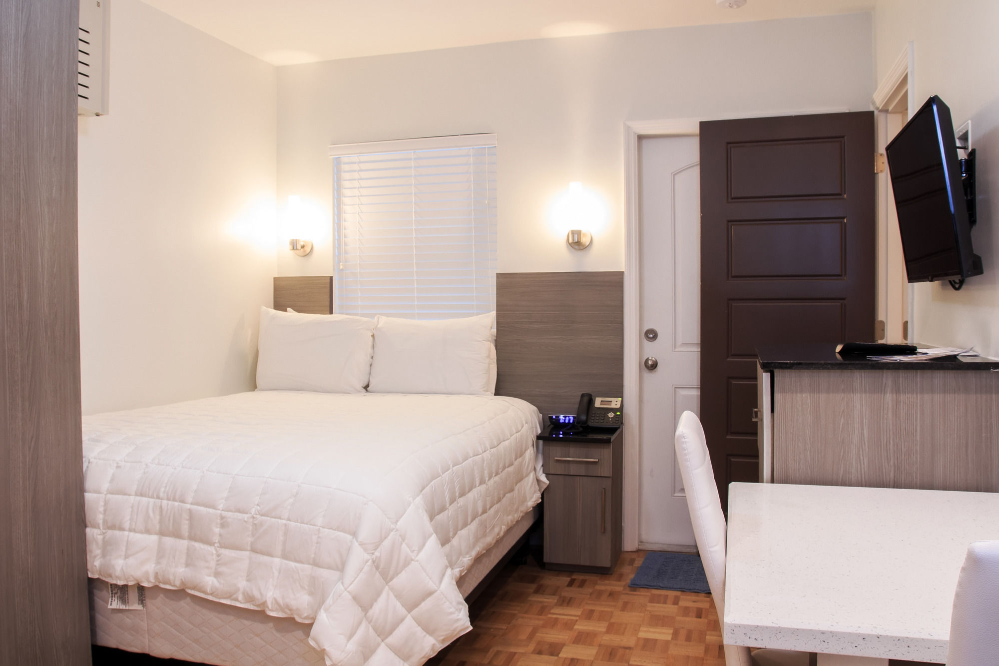 Фото Caribbean Resort Suites