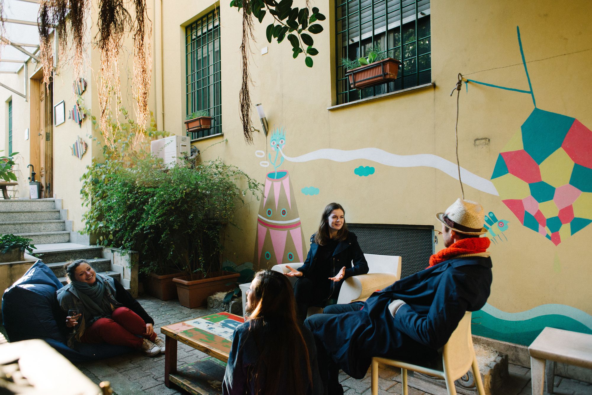 Фото The Beehive