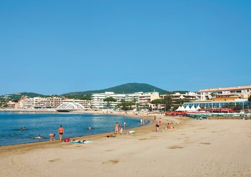 Гостиница Pierre & Vacances Résidence Les Platanes в Сент-Максиме