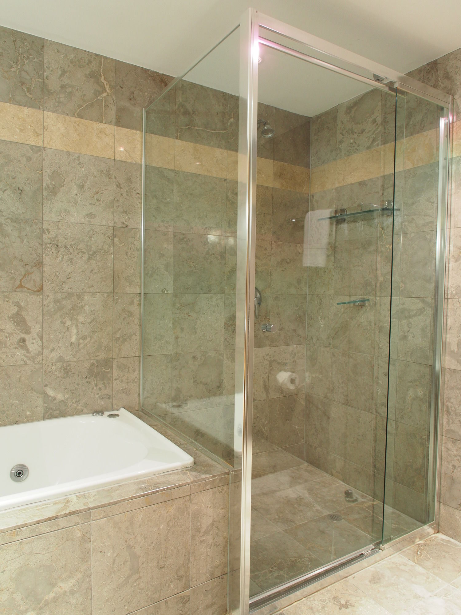 Фото Coogee Bay Hotel