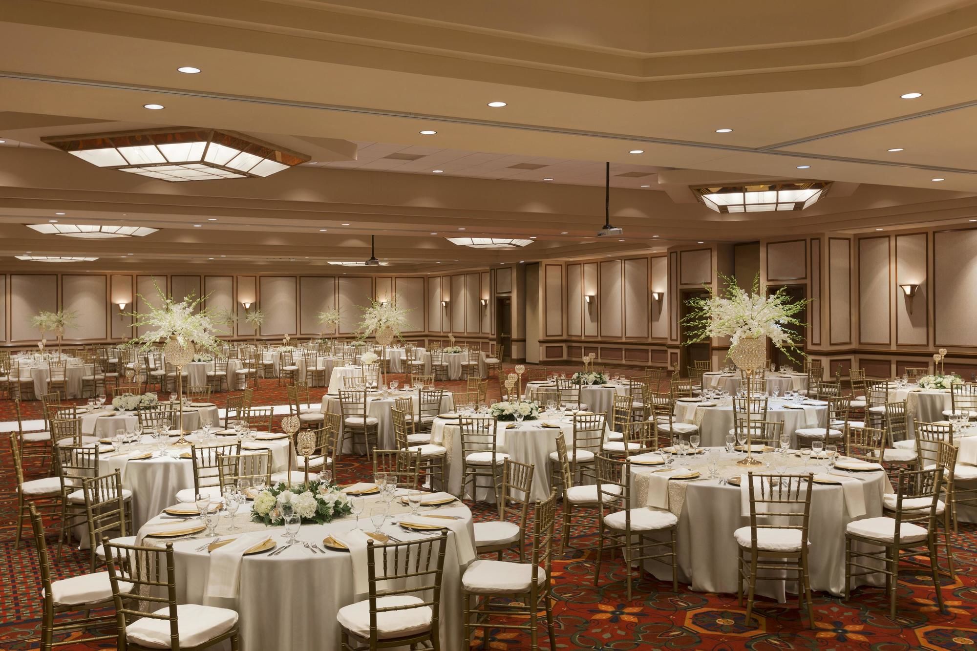 Фото Embassy Suites Charleston
