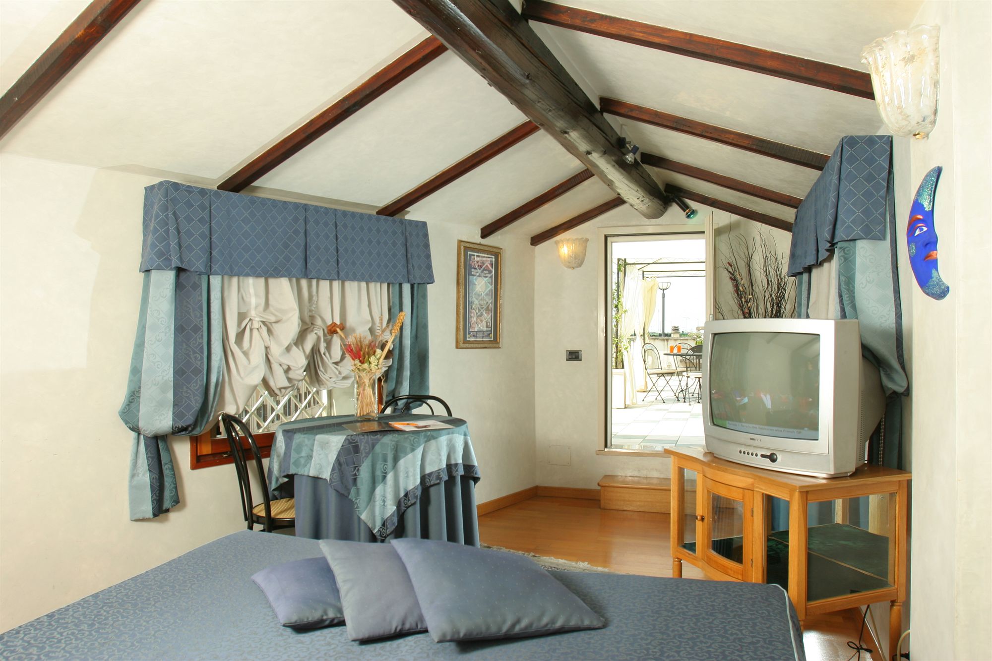 Фото Hotel Fellini