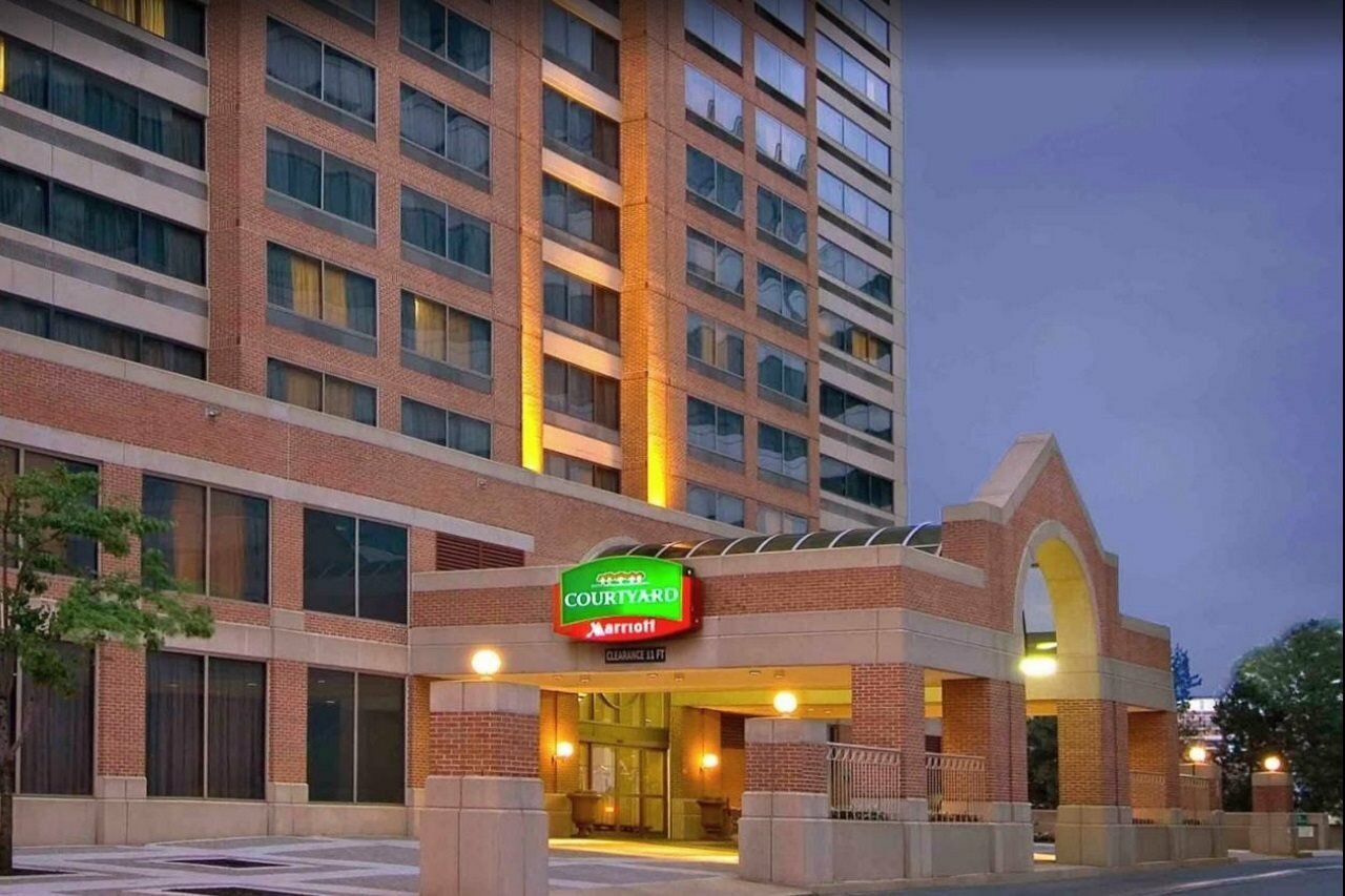 Фото Courtyard by Marriott Arlington Crystal City/Reagan National