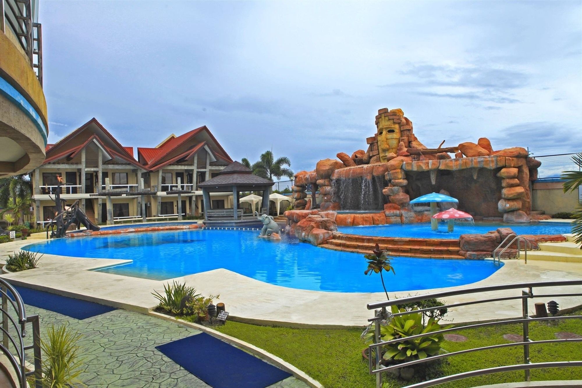 Фото Mo2 Westown Hotel Iloilo