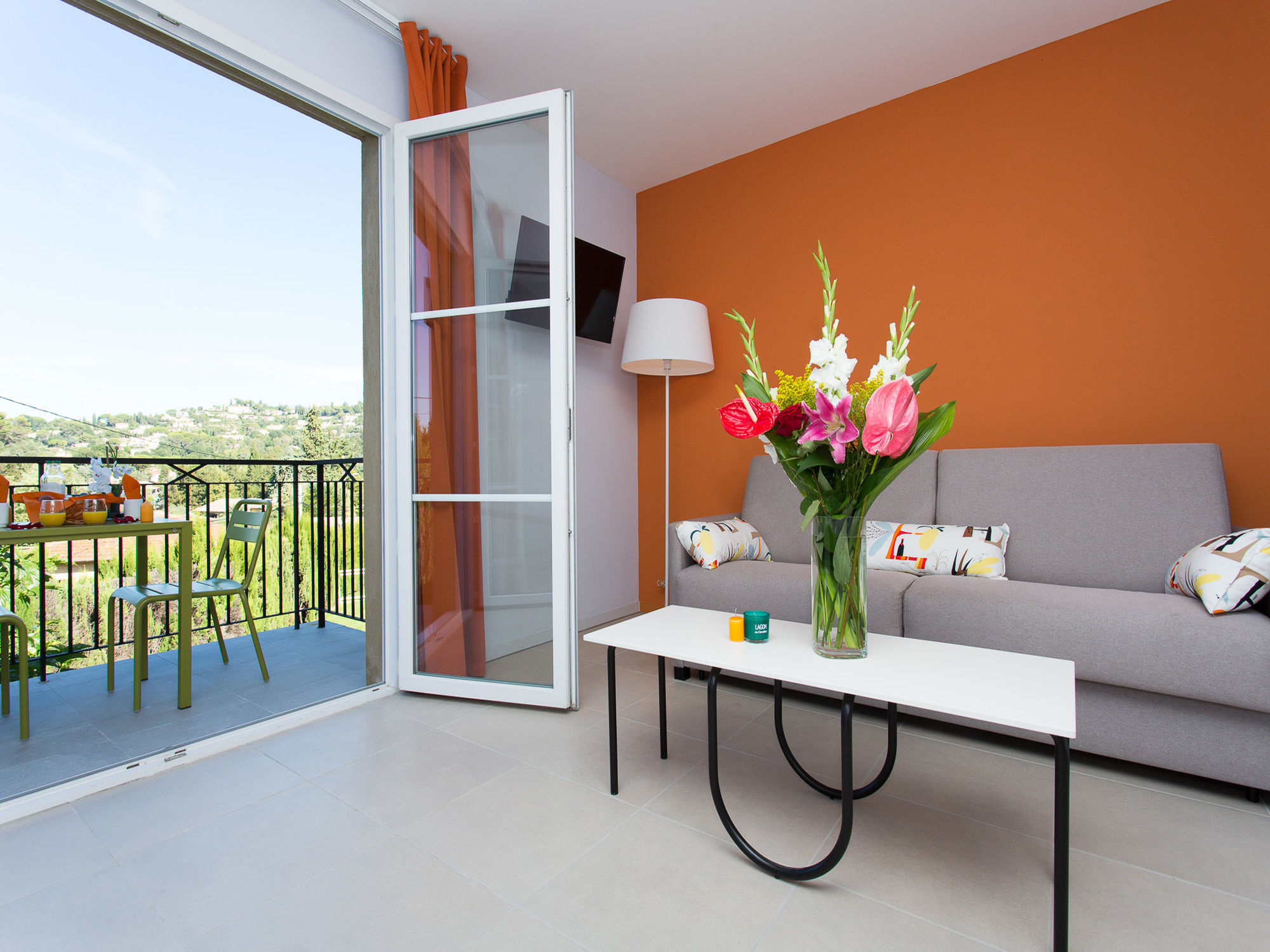 Фото Adonis Mougins