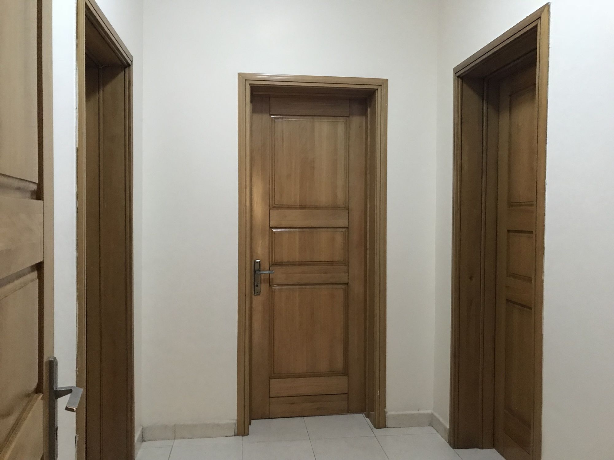 Фото Helena Court Apartments