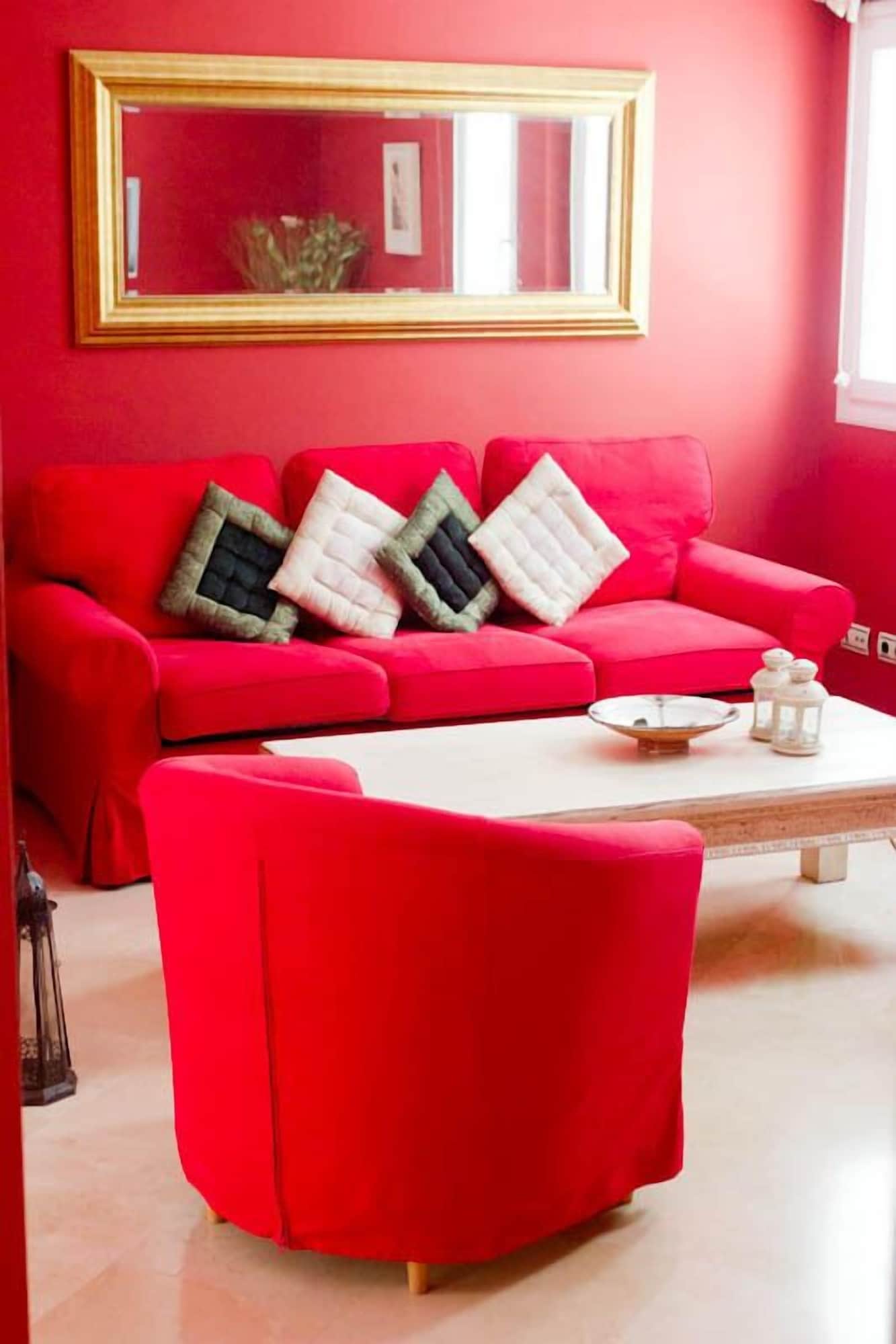 Фото Life Apartments Giralda Suites