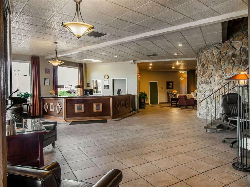 Фото Quality Inn & Suites at Coos Bay