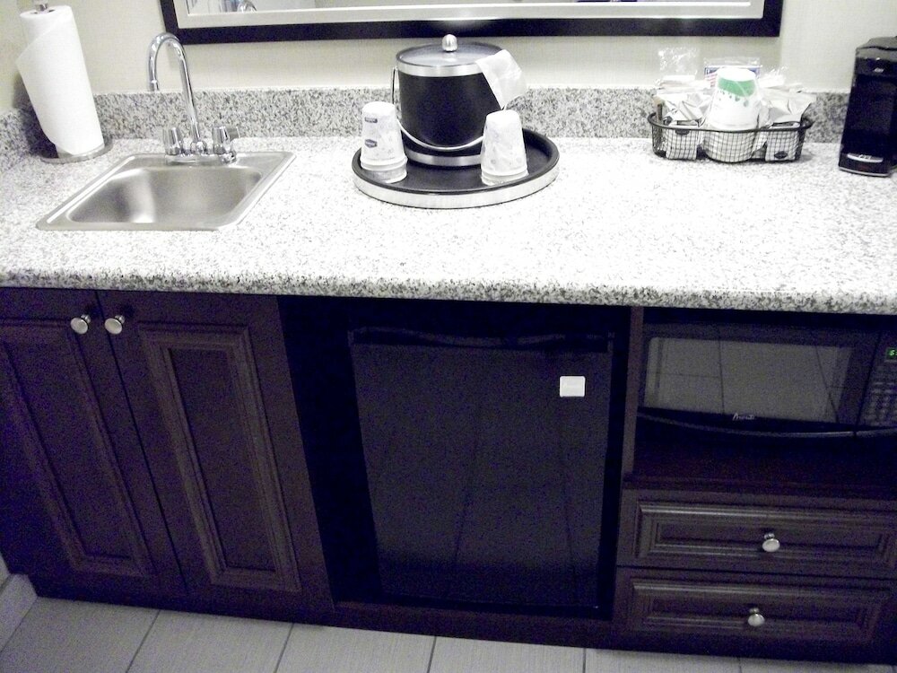 Фото Hampton Inn & Suites Manteca