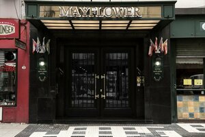 Гостиница Mayflower Suites