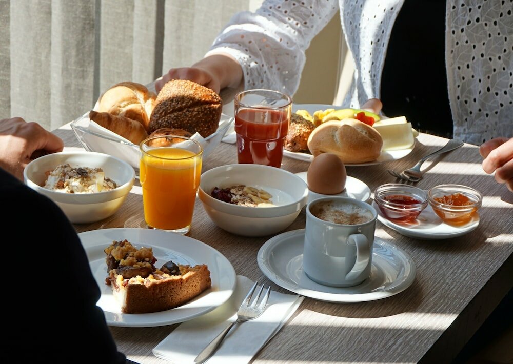 Фото Westbahn Hotel