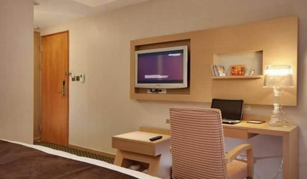 Фото Tokyo International Hotel