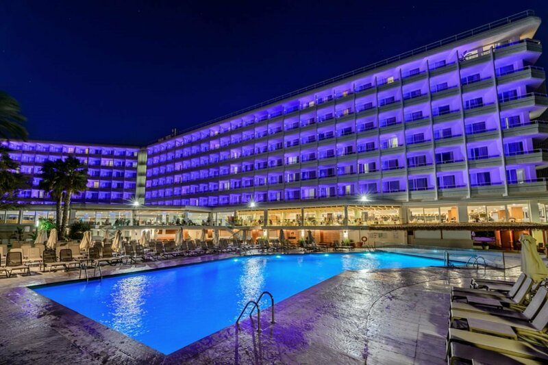 Гостиница Hotel Vibra Algarb в Ивисе
