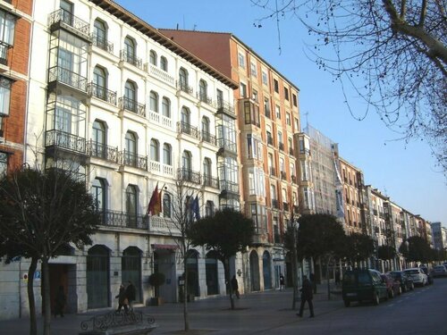 Внешний вид отеля Hotel Valladolid Recoletos в Вальядолиде, фото 5
