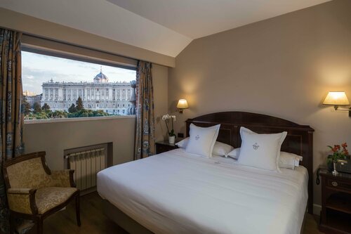 Гостиница Hotel Principe Pio  в Мадриде