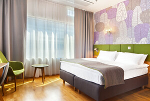 Holiday Inn Helsinki (Uusimaa, Helsinki, Eteläinen suurpiiri, Kluuvi, Elielinaukio, 5) ، فندق