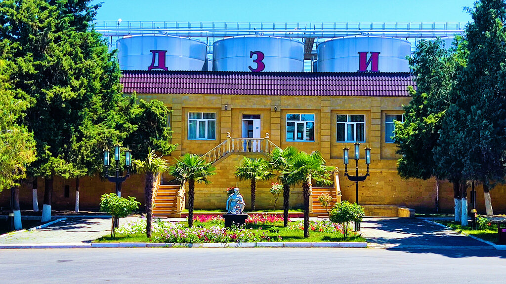 Empresa manufacturera Derbent factory of sparkling wines, , foto