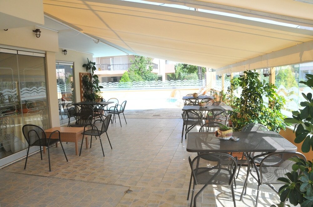 Фото Philoxenia Hotel