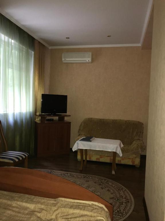 Фото Кордон