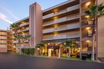 La Quinta Inn & Suites by Wyndham Cocoa Beach Oceanfront