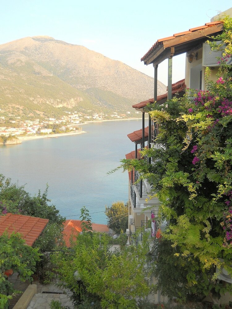 Фото Oceanis - Cephalonie