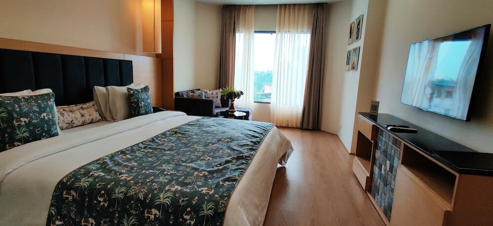 Фото Radiant Globus Hotel