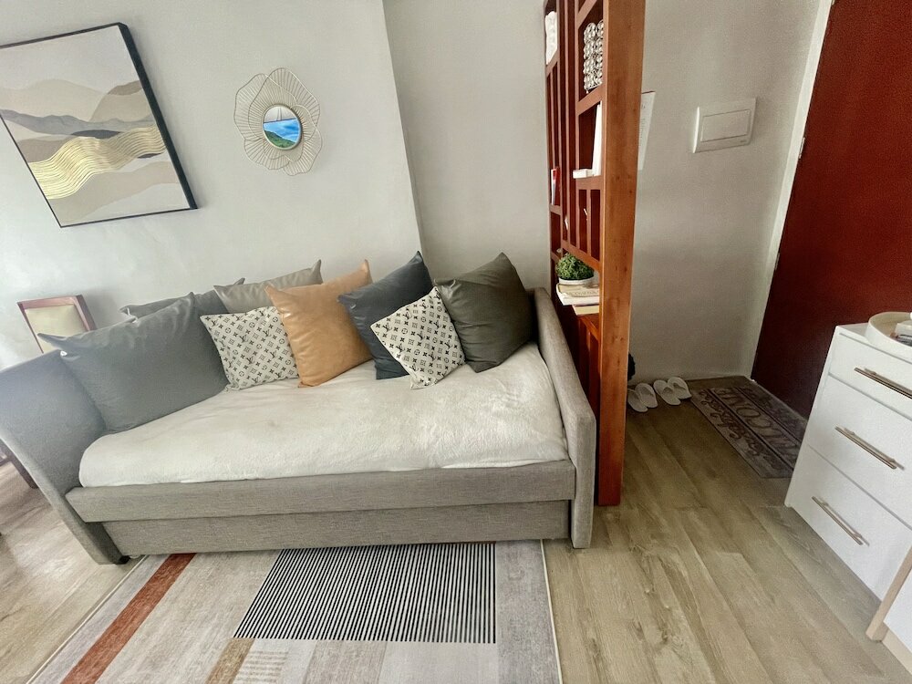 Фото Mesavirre Garden Residences