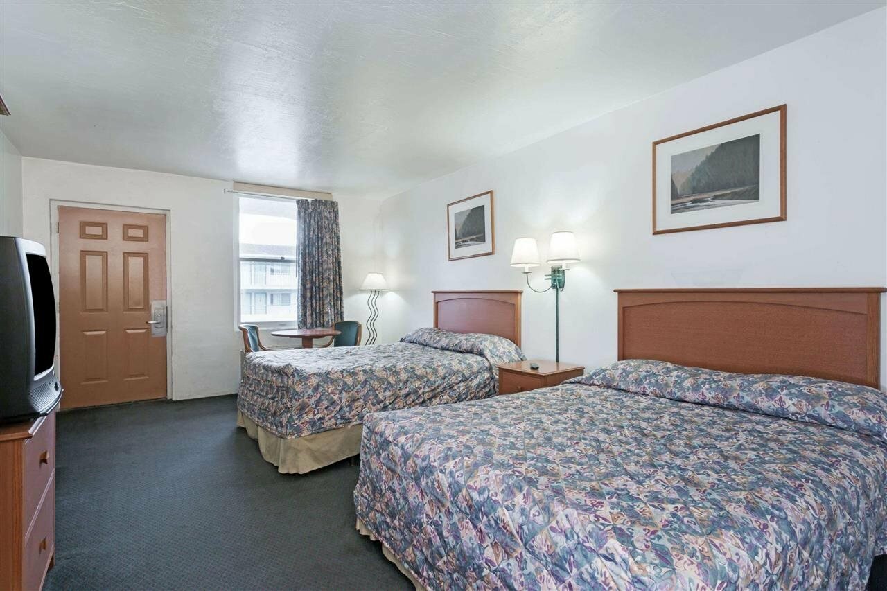 Фото Knights Inn Wendover