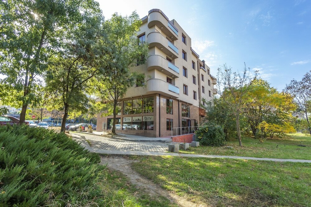 Фото CityHome Aparthotel