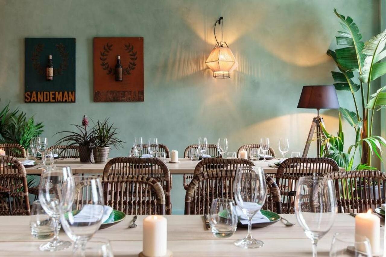 Фото The House of Sandeman Hostel & Suites