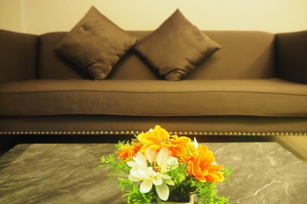 Фото Dazzle Residence